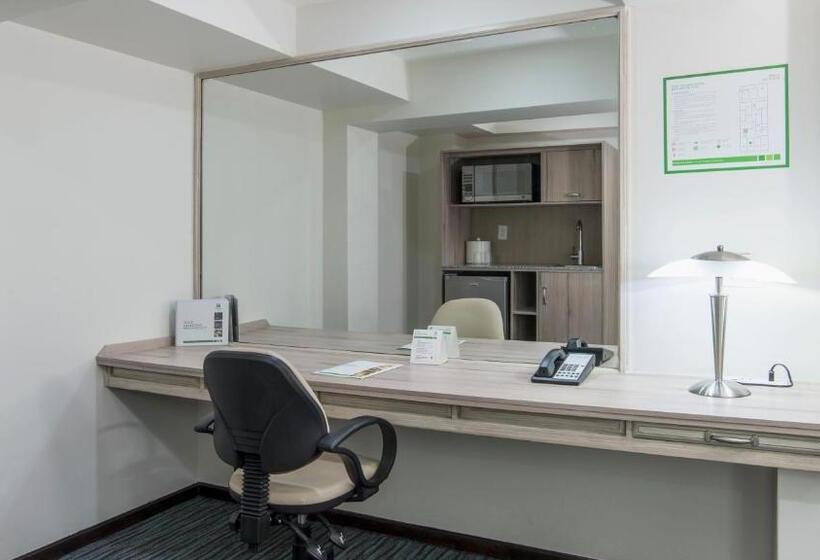 エクゼクティブスイート, Holiday Inn & Suites Mexico Zona Reforma, An Ihg