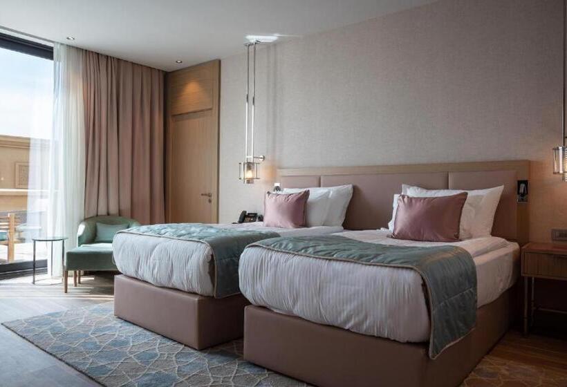 اتاق سوپریور, Karavansaray Turkistan Harbour Hotel  Flying Theatre Access