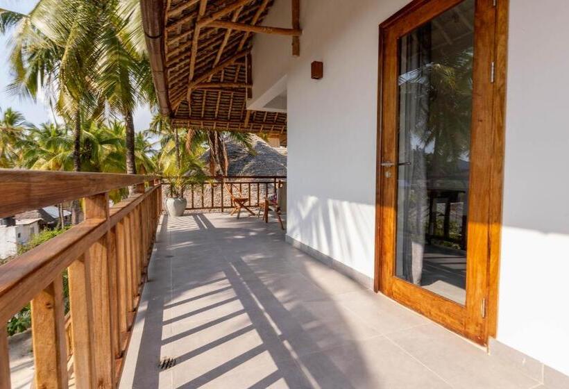 Family Suite, Aluna Paje