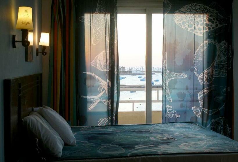 آپارتمان 1 خوابه با چشم‌انداز دریا, Boulevard Apartment
