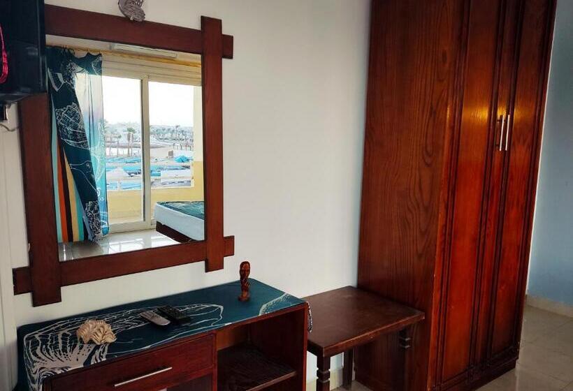 آپارتمان 1 خوابه با چشم‌انداز دریا, Boulevard Apartment