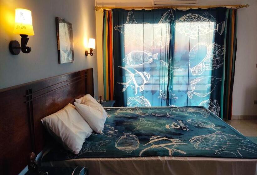 آپارتمان 1 خوابه با چشم‌انداز دریا, Boulevard Apartment