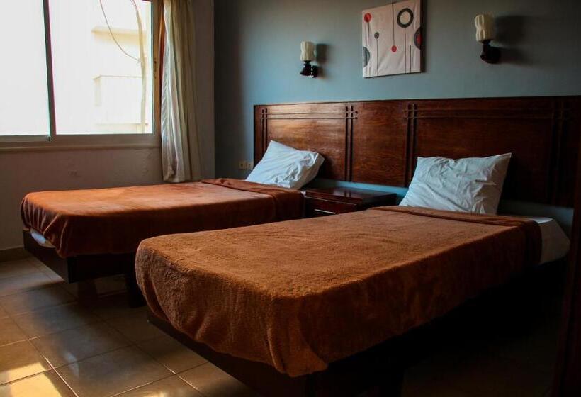 اتاق اکونومی یک تخته, Boulevard Apartment