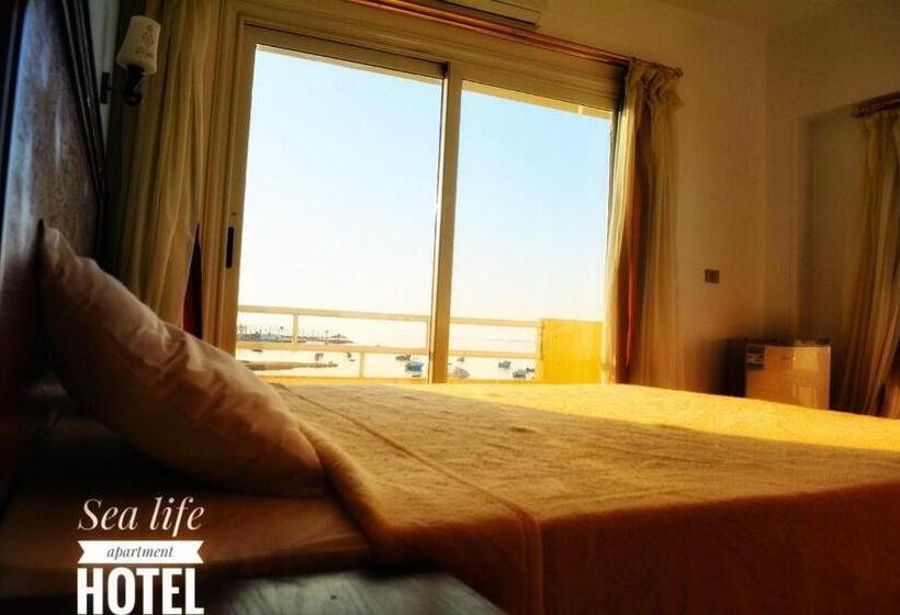 اتاق لوکس, Boulevard Apartment
