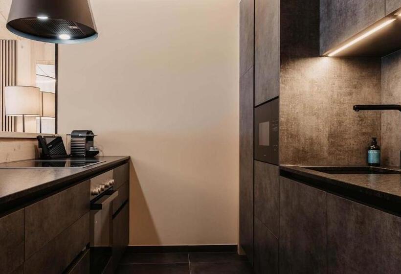 1 Bedroom Penthouse Apartment, Hofgut Apartment & Lifestyle Resort Wagrain