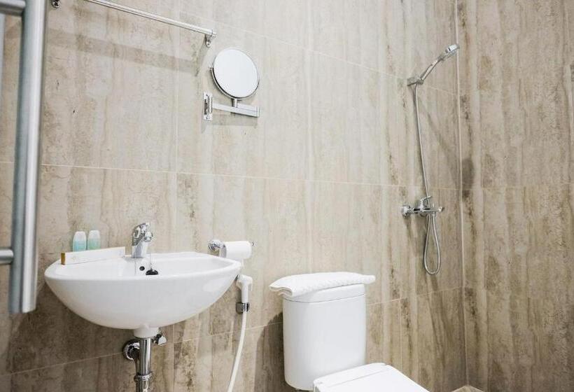 Номер Deluxe, King S Palace Mitra Reddoorz