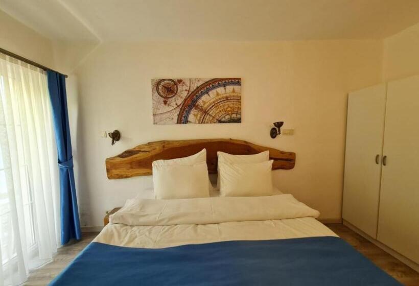 Quarto Estandar com Sacada, Rebetiko