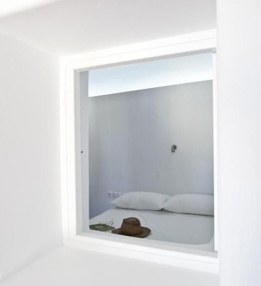 Четырехместный Номер Стандарт Вид на Море, Villa Varnali Small Boutique