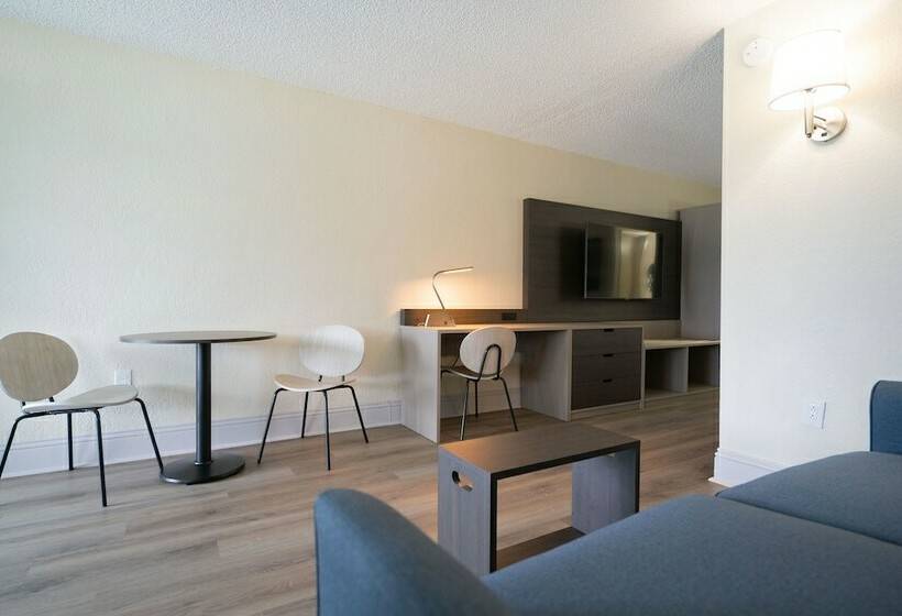 프리미엄 스위트, Avanti International Resort