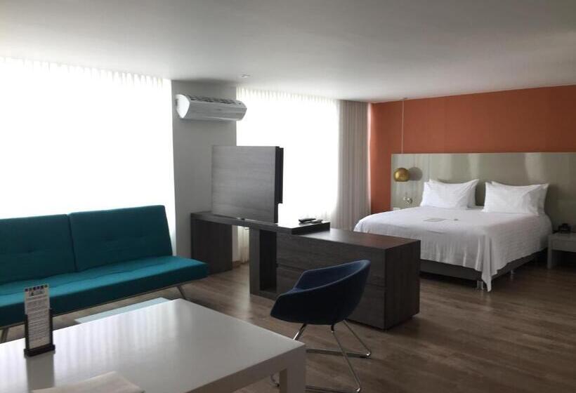 Люкс Адаптированный для Инвалидов, Holiday Inn Express & Suites Medellin, An Ihg