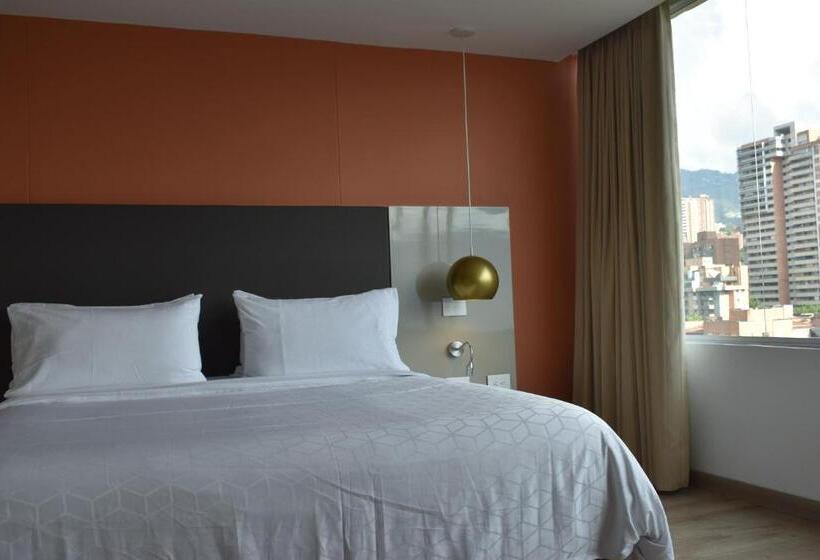 Номер Стандарт, Holiday Inn Express & Suites Medellin, An Ihg