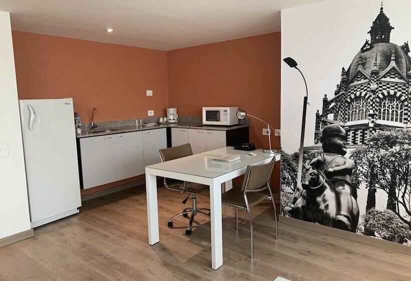 Люкс, Holiday Inn Express & Suites Medellin, An Ihg