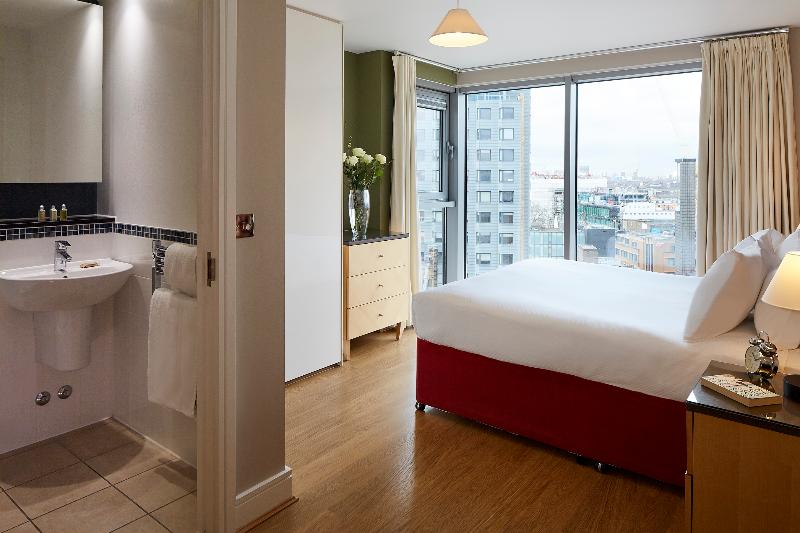 اتاق استاندارد سه نفره, Lille City
