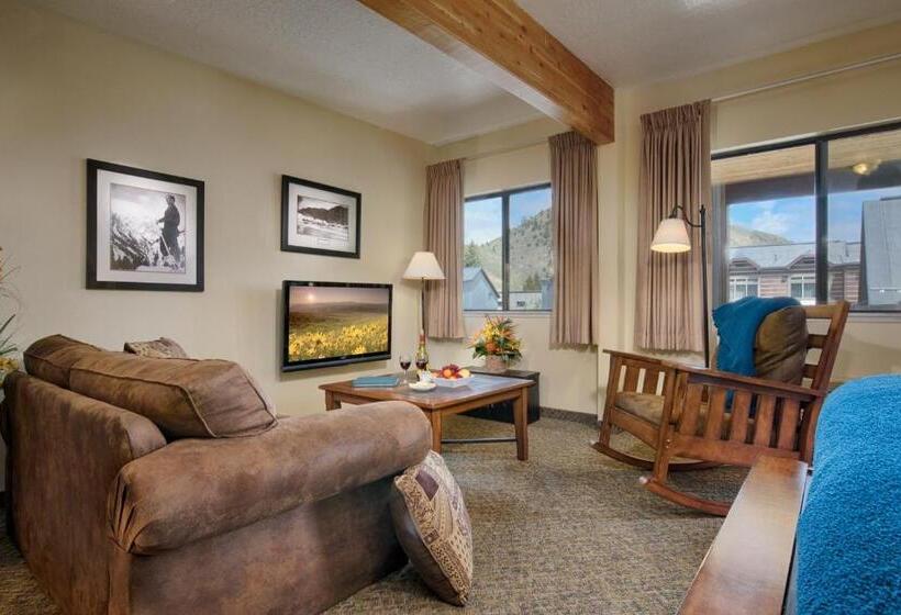 Студия Стандарт, The Rockwell Inn