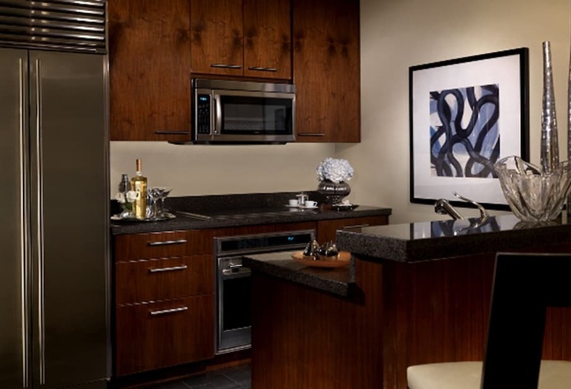 1 Bedroom Penthouse Apartment, Trump International Hotel Las Vegas