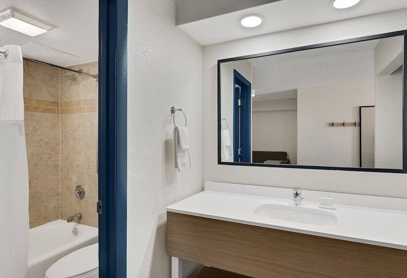 Номер Стандарт Двуспальная Кровать, Spark By Hilton Ormond Beach Oceanfront