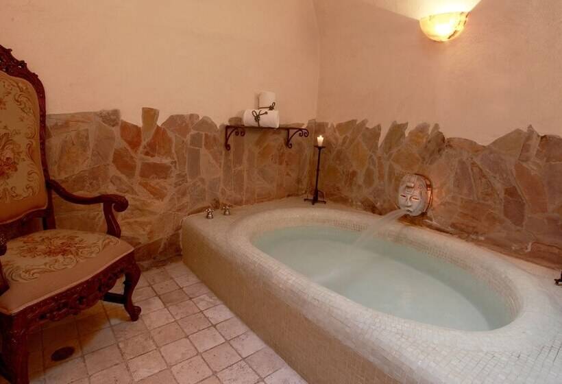 ジュニアスイート, Hacienda San Gabriel De Las Palmas