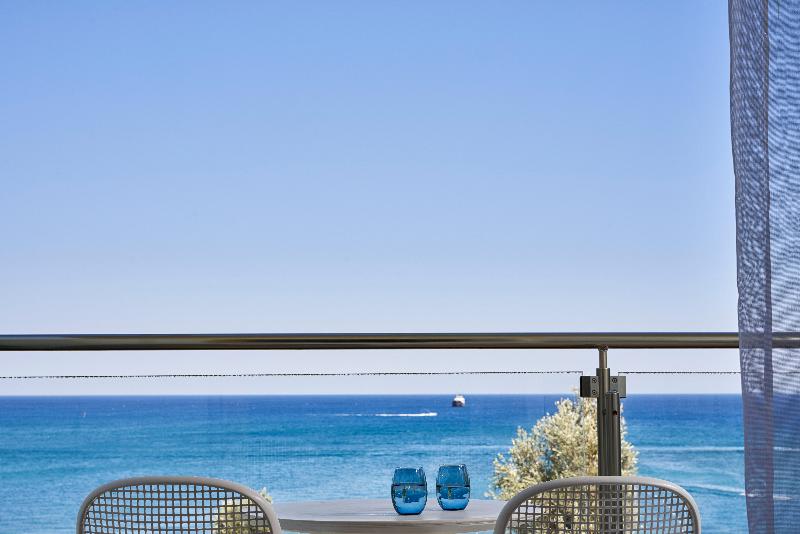اتاق استاندارد با چشم‌انداز دریا, Atlantica Kolymbia Beach