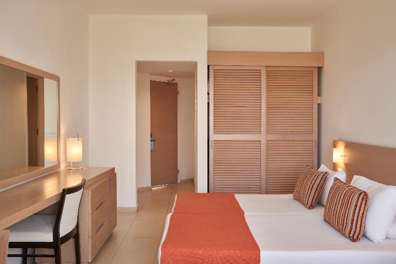 اتاق استاندارد با چشم‌انداز دریا, Atlantica Kolymbia Beach