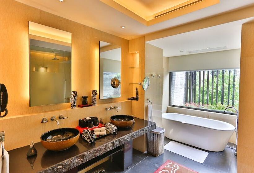 Апартаменты Дюплекс 2 Спальни, Banyan Tree Lijiang