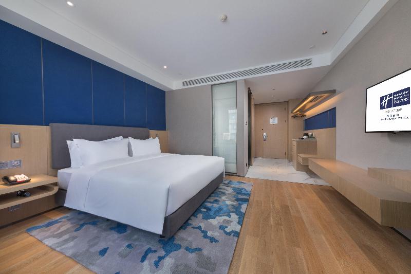 스탠다드 룸 킹사이즈 침대, Four Points By Sheraton Los Angeles Westside
