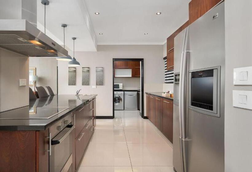 1 Bedroom Penthouse Apartment, Icon Luxury Apartments
