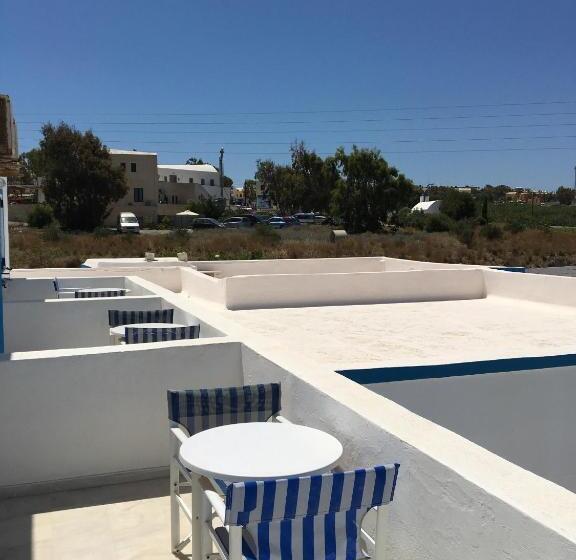 اتاق استاندارد سه نفره, Lodos