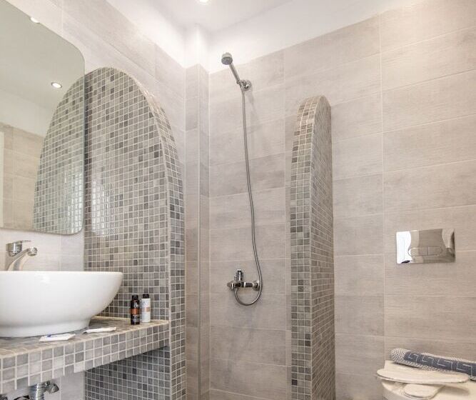 اتاق استاندارد سه نفره, Lodos