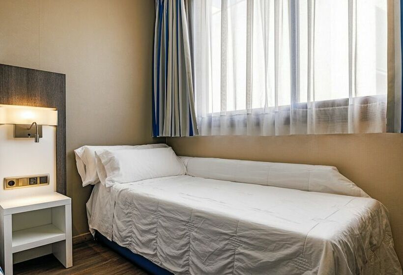 Трехместный Номер Superior, Ronda Lesseps