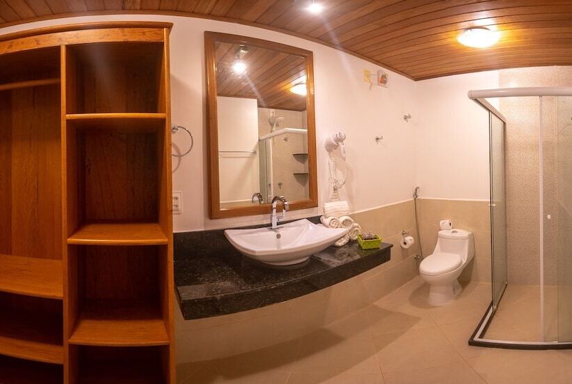 Quarto Superior, Village Paraíso Tropical