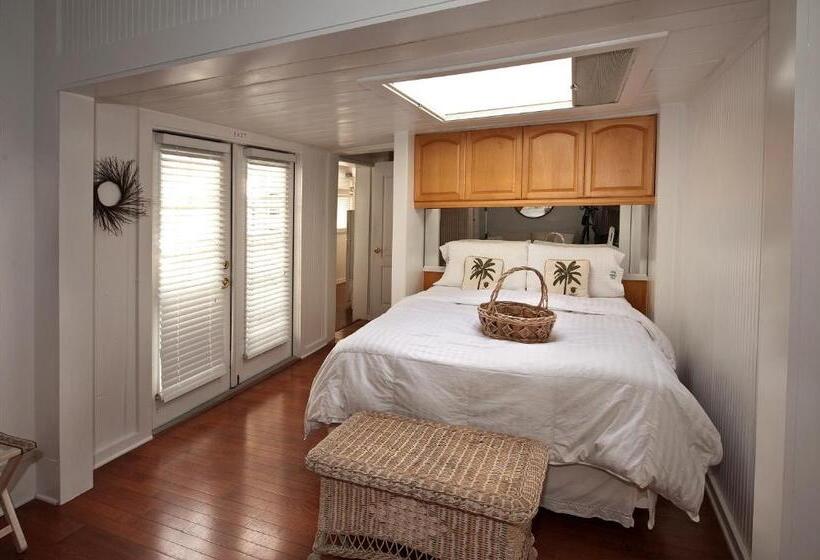 스탠다드 방갈로, Bungalow Beach Resort