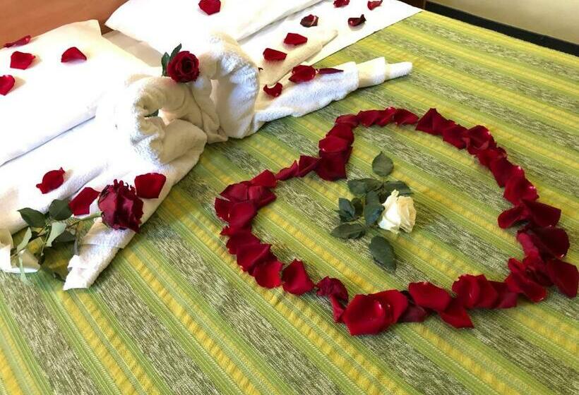 Номер Стандарт, Europalace Hotel Todi