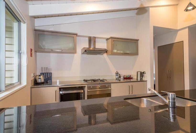 Apartamento 2 Dormitórios, Arrowfield Apartments