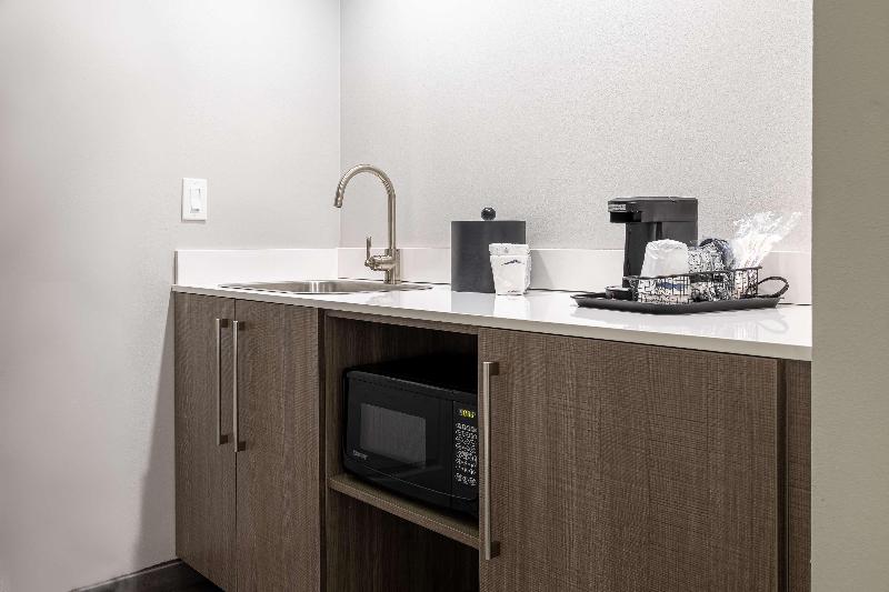 חדר סטנדרט עם מיטת קינג, Hampton Inn & Suites Knoxvilledowntown
