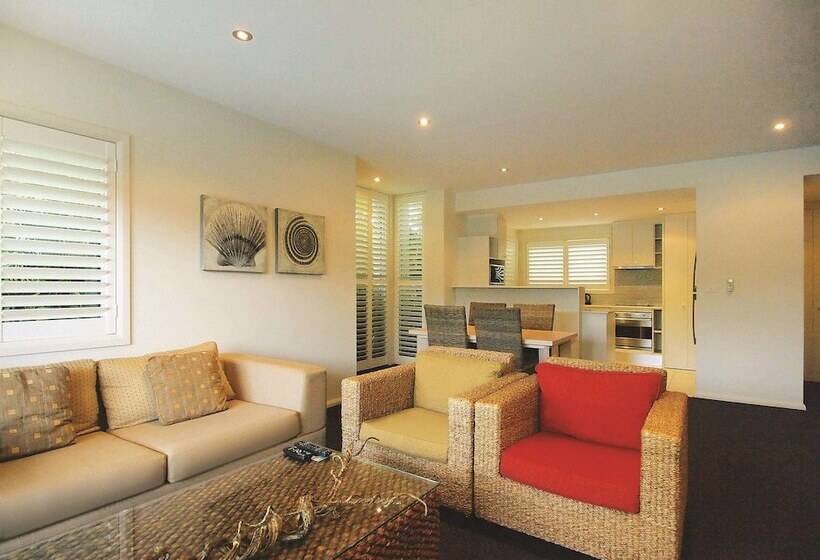 Апартаменты 1 Спальня, Oaks Port Stephens Pacific Blue Resort