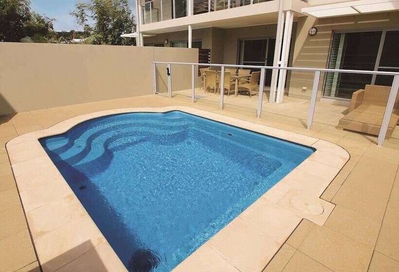 Апартаменты 2 Спальни с Бассейном, Oaks Port Stephens Pacific Blue Resort