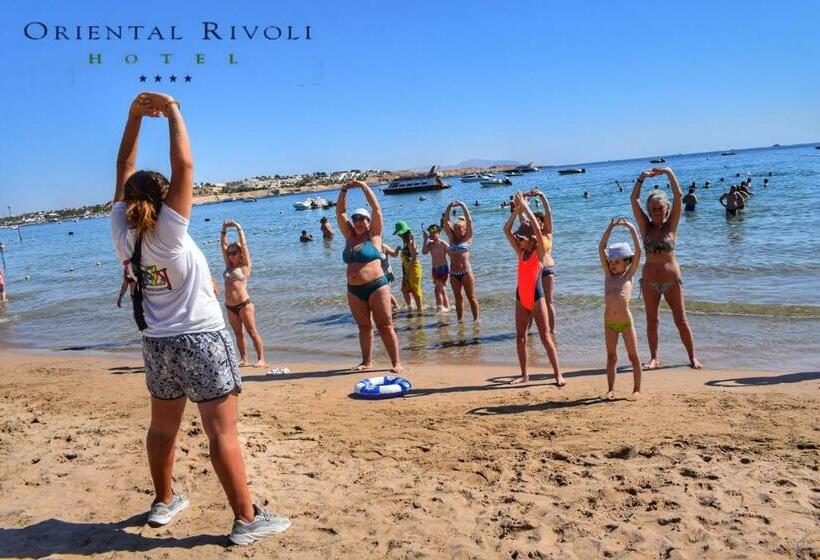 Трехместный Номер Стандарт Вид на Бассейн, Oriental Rivoli Hotel & Spa