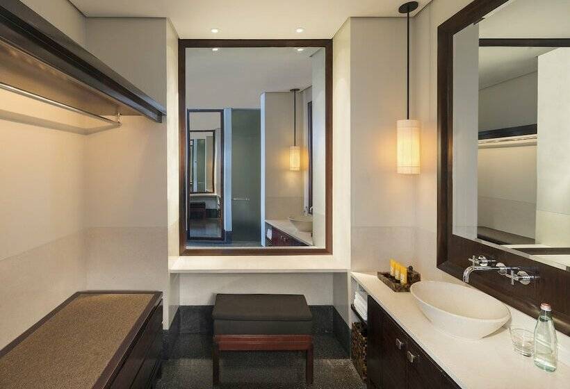 اتاق استاندارد با چشم‌انداز دریا, The Chedi Muscat