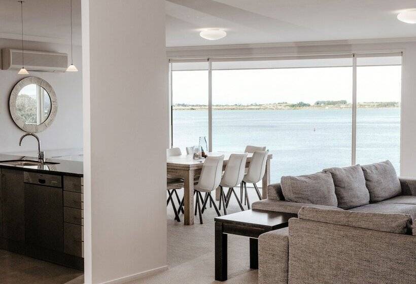 1 Bedroom Penthouse Apartment, Trinity Wharf Tauranga