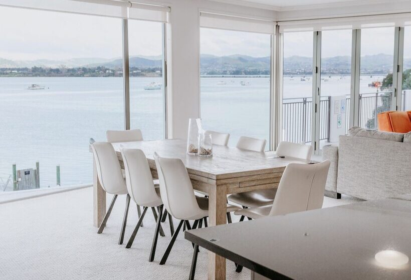 1 Bedroom Penthouse Apartment, Trinity Wharf Tauranga