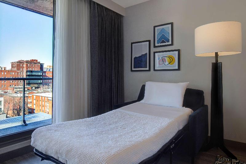 Стандартный Номер Кровать Кинг, Hampton Inn By Hilton Montreal Downtown