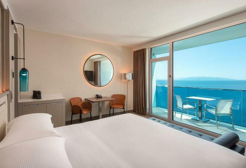 اتاق لوکس با تخت بزرگ, Hilton Rijeka Costabella Beach Resort & Spa