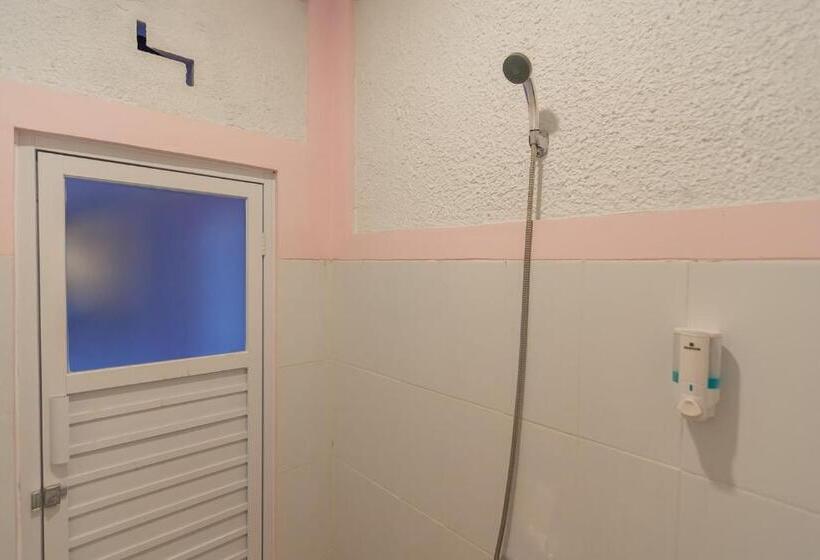 Номер Стандарт, Reddoorz @ Cipanas Garut