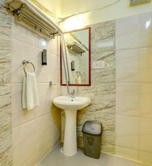 اتاق استاندارد, Ezzenza Royal Garden Brindavan Resort