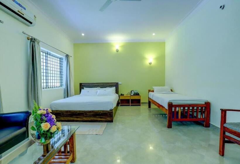 سوییت, Ezzenza Royal Garden Brindavan Resort