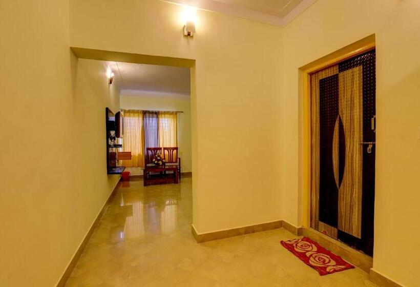 سوییت, Ezzenza Royal Garden Brindavan Resort