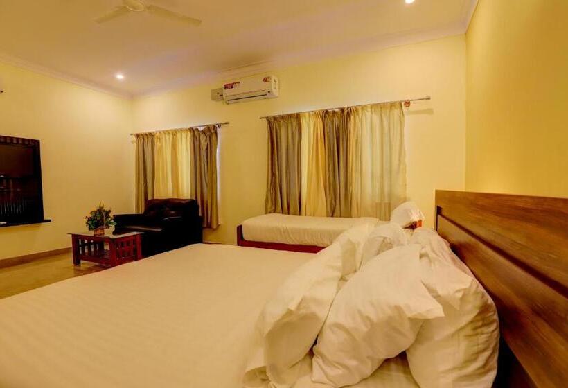 سوییت, Ezzenza Royal Garden Brindavan Resort