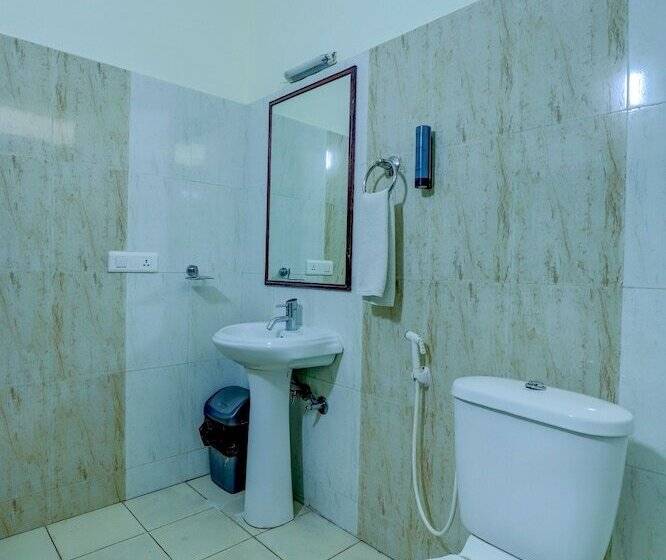 اتاق استاندارد, Ezzenza Royal Garden Brindavan Resort