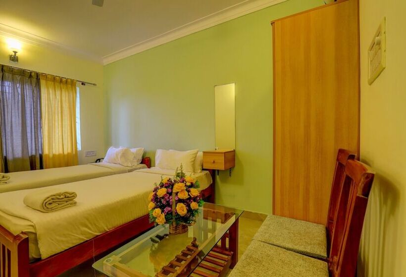 اتاق استاندارد, Ezzenza Royal Garden Brindavan Resort