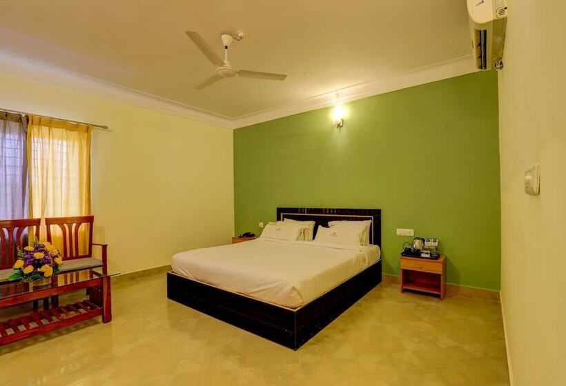 اتاق لوکس, Ezzenza Royal Garden Brindavan Resort